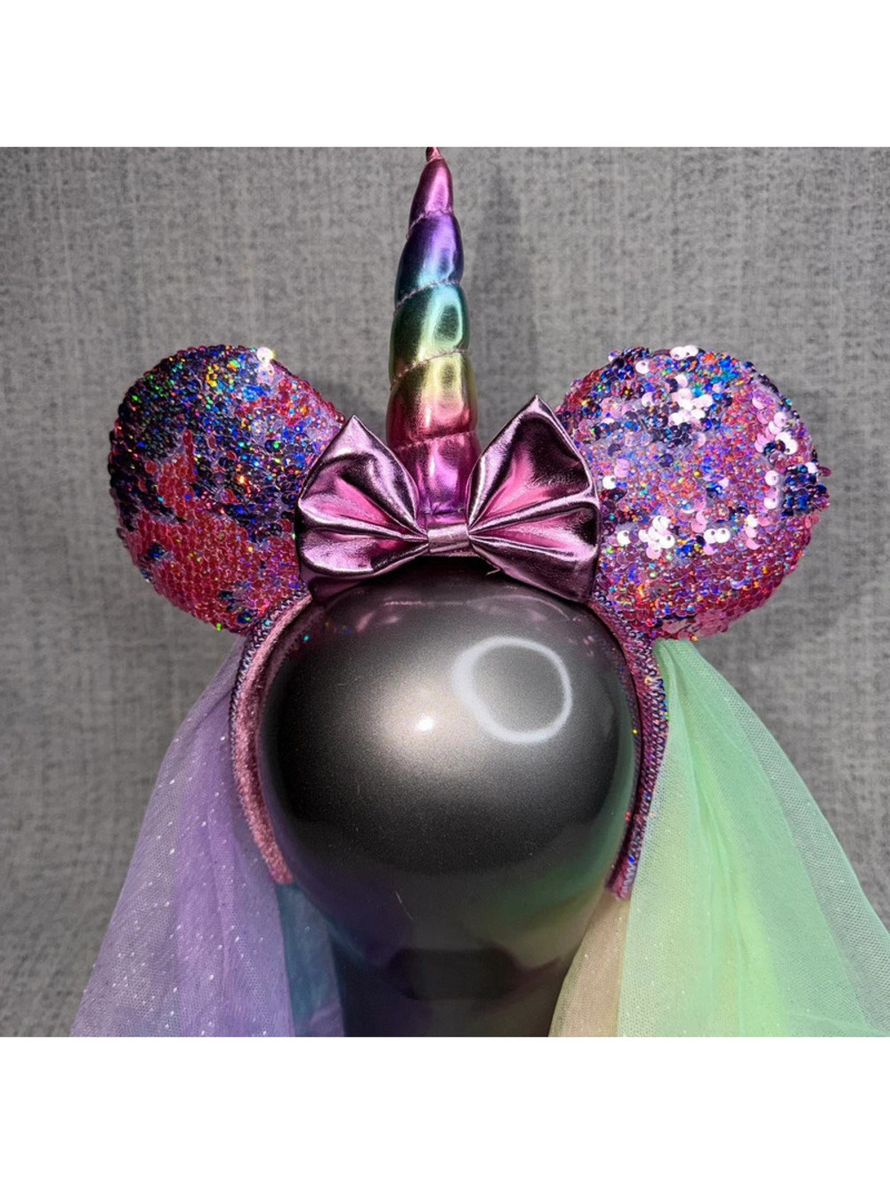 Auth Disney Parks Minnie Mouse Unicorn Rainbow Sequin Ears Headband Tulle Veil